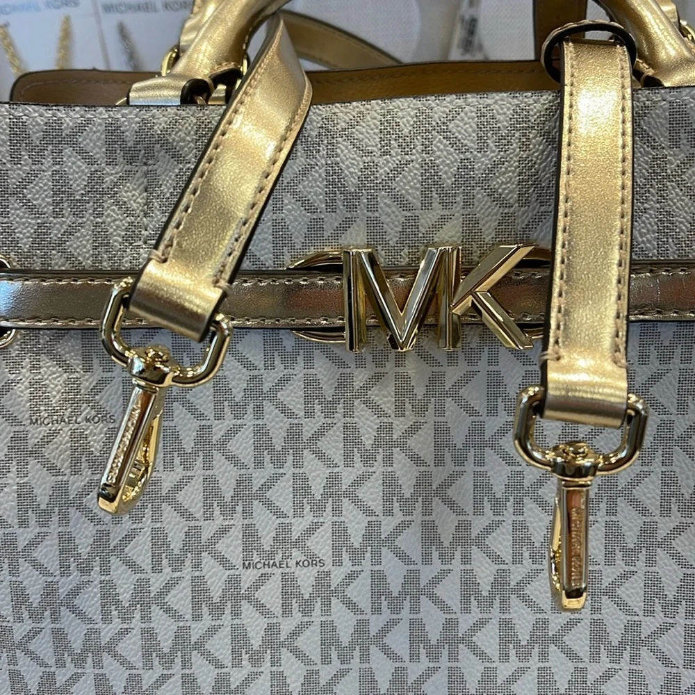 MICHAEL KORS  Reed Large Central Zip Graphic Logo Belted Satchel Pale Gold  NWT